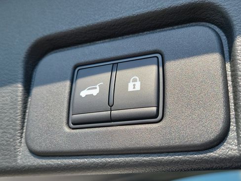 Certified 2024 Nissan Rogue Platinum FWD image 8
