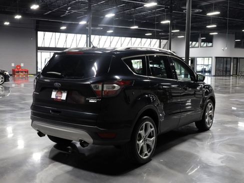 Used 2017 Ford Escape Titanium w/ Equipment Group 301A AWD/4WD image 7