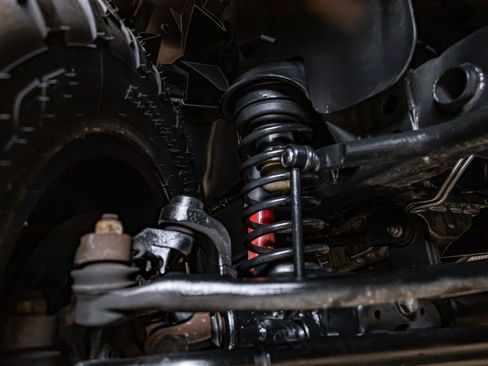 Used 2018 Jeep Wrangler Rubicon w/ Power Convenience Group image 13