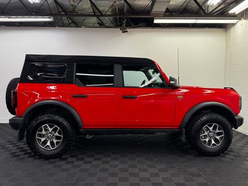 Used 2023 Ford Bronco Badlands AWD/4WD image 4