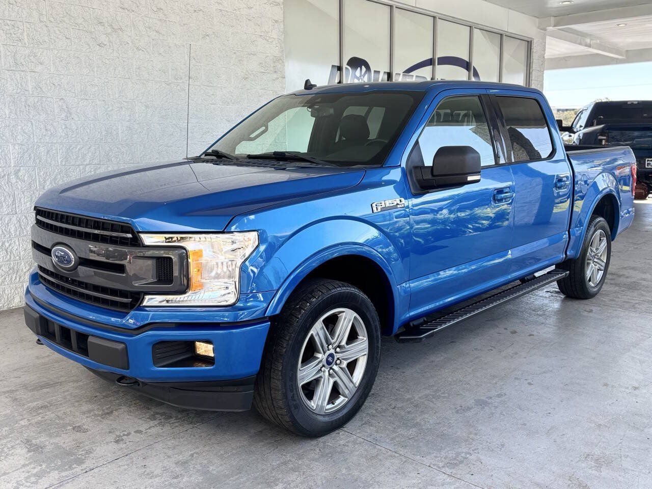 Used 2019 Ford F150 XLT w/ Equipment Group 302A Luxury AWD/4WD image 29