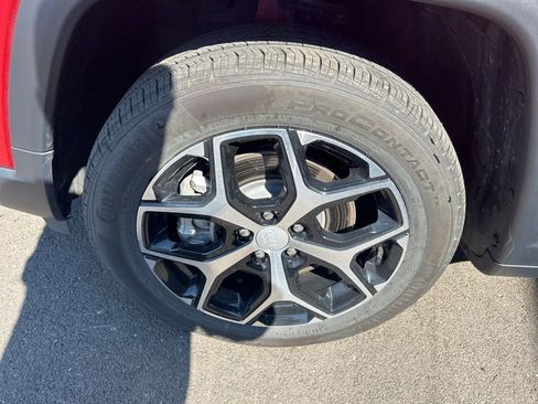 Used 2024 Jeep Compass Limited image 25