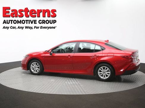 Used 2025 Toyota Camry LE FWD image 61