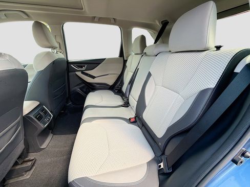 Used 2020 Subaru Forester Premium image 19