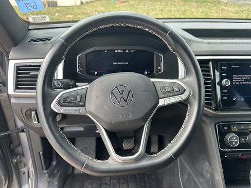 Used 2023 Volkswagen Atlas Cross Sport SE image 42