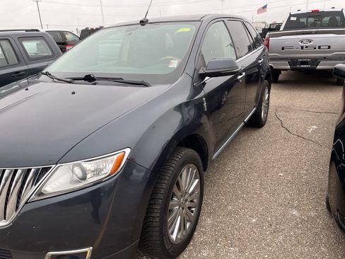 Used 2013 Lincoln MKX AWD image 6