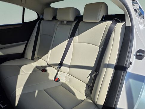 Used 2025 Lexus ES 350 w/ Premium Package image 19