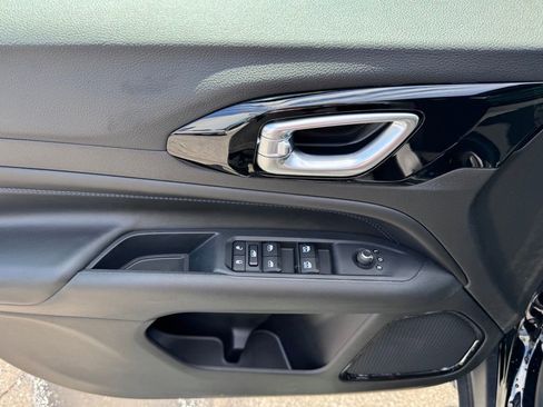 New 2026 Jeep Compass Latitude AWD/4WD image 9