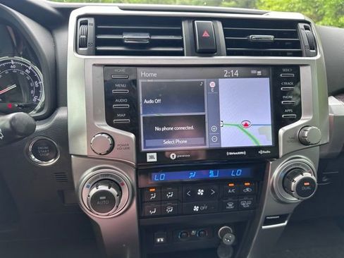 Used 2022 Toyota 4Runner Limited AWD/4WD image 15