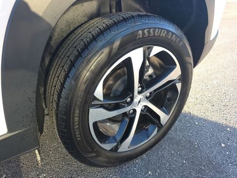 Used 2024 Chevrolet Trax RS image 9