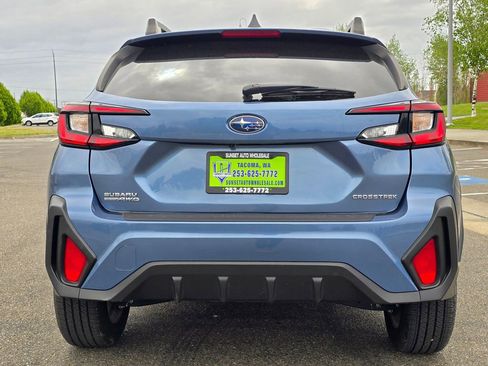 Used 2024 Subaru Crosstrek 2.0i Premium AWD/4WD image 4