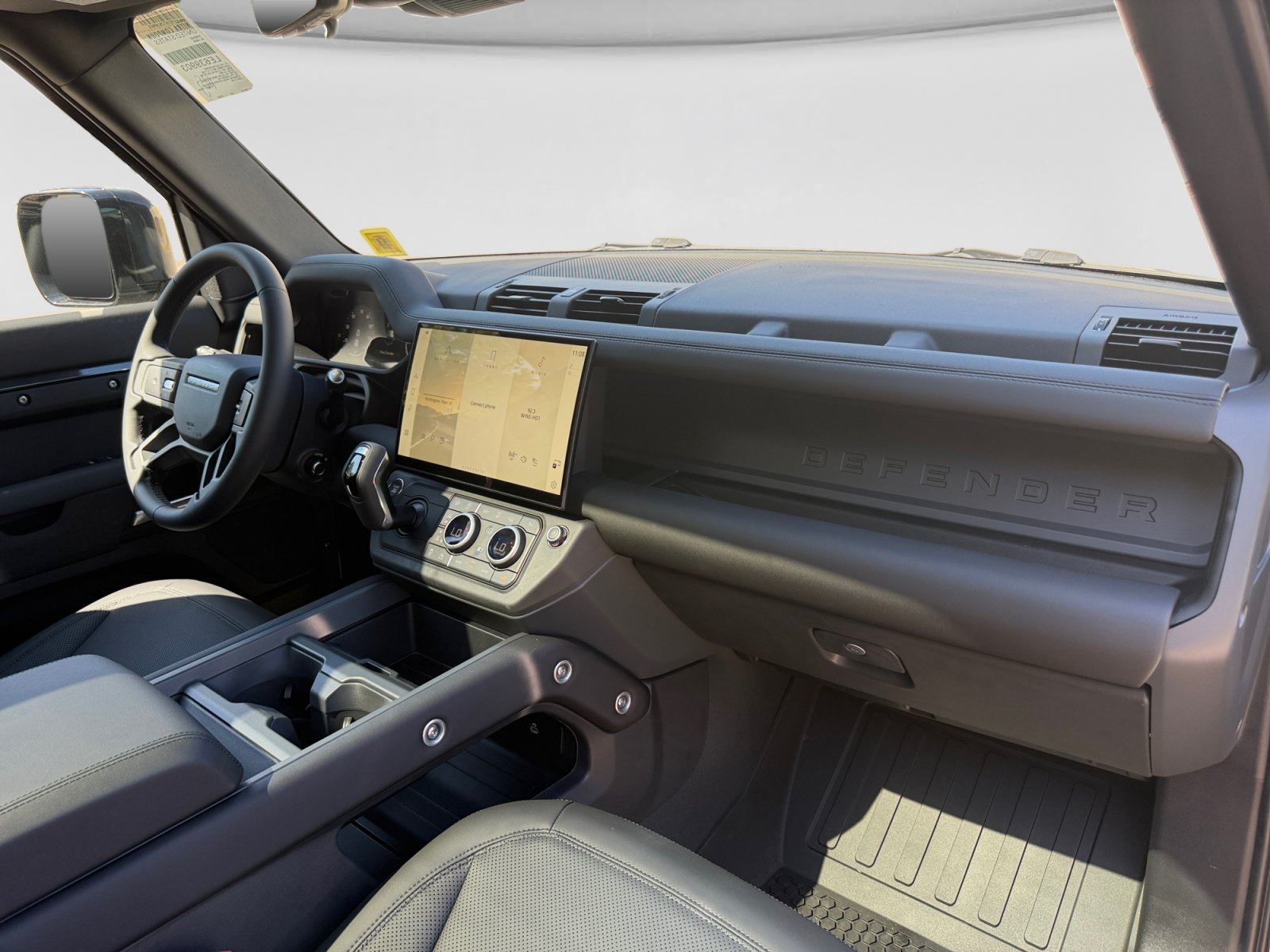 New 2026 Land Rover Defender 110 X-Dynamic SE AWD/4WD image 23