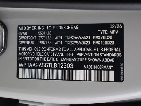 New 2026 Porsche Macan image 24