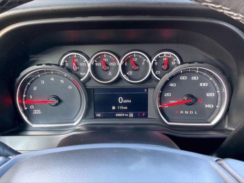 Used 2021 Chevrolet Silverado 1500 LT Trail Boss image 13