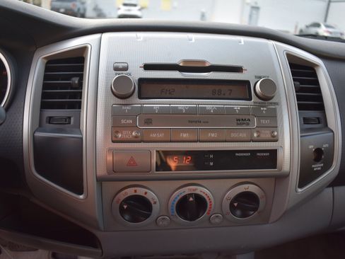 Used 2011 Toyota Tacoma PreRunner w/ TRD Sport Pkg image 21