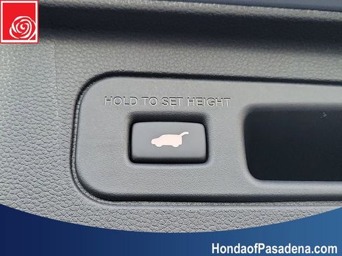 New 2025 Honda Pilot Black Edition image 20