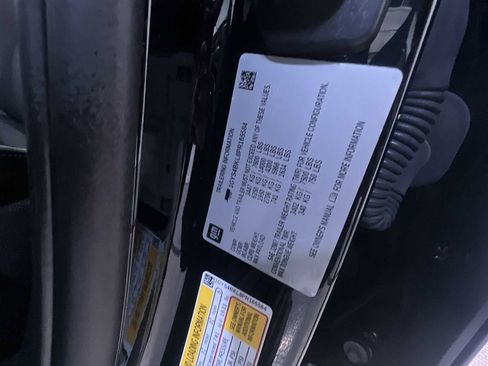 Used 2023 Cadillac Escalade Premium Luxury image 45