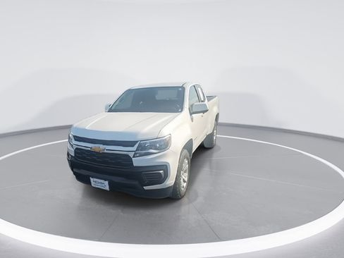 Used 2022 Chevrolet Colorado LT w/ Fleet Safety Package image 3