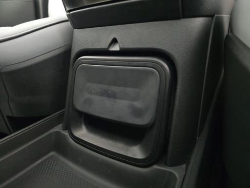 Used 2024 Rivian R1S Adventure AWD/4WD image 33