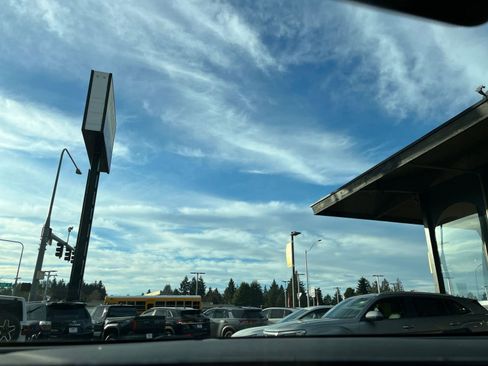 Used 2025 Buick Encore GX Preferred image 17