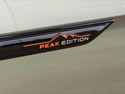 Used 2026 Volkswagen Atlas Peak Edition AWD/4WD image 15