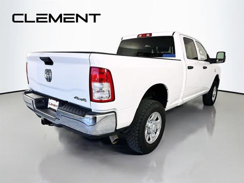 Used 2023 RAM 2500 Tradesman w/ Chrome Appearance Group AWD/4WD image 7