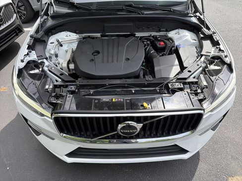 Certified 2023 Volvo XC60 B5 Core w/ Climate Package FWD image 36