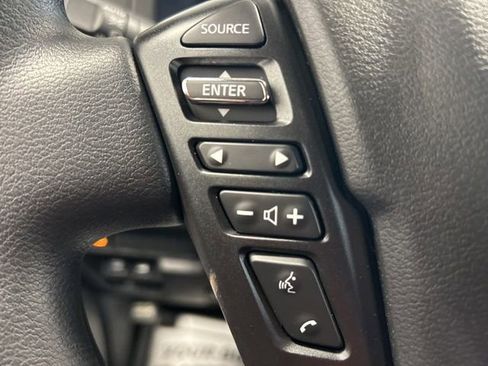 Used 2025 Nissan Frontier SV image 24