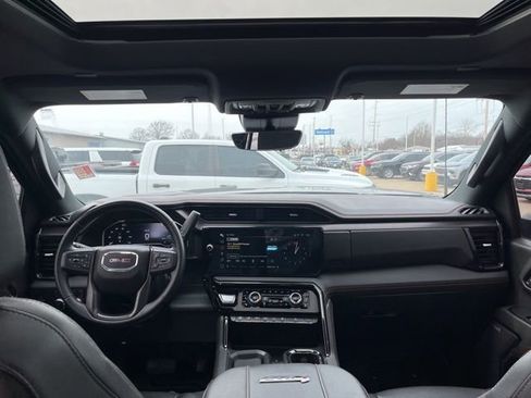 Used 2024 GMC Sierra 2500 AT4 w/ AT4 Premium Plus Package image 12