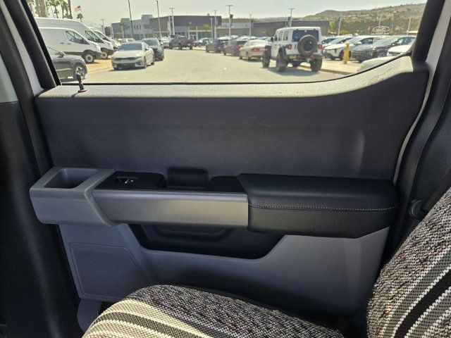 Used 2024 Ford F250 XLT w/ FX4 Off-Road Package AWD/4WD image 11