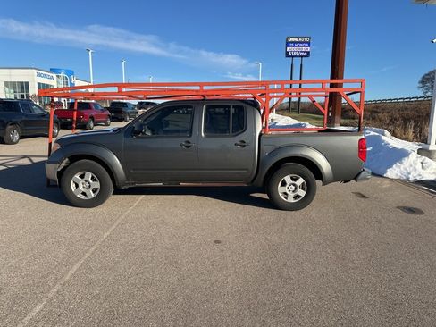 Used 2008 Nissan Frontier SE w/ SE Value Truck Pkg image 5