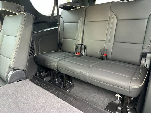 New 2026 GMC Yukon XL Elevation image 14