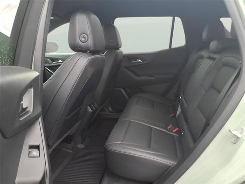 New 2026 Chevrolet Equinox LT w/ Convenience Package II image 9