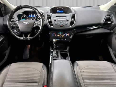 Used 2017 Ford Escape SE w/ SE Sport Appearance Package FWD image 7