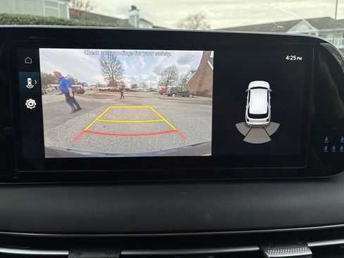 Used 2025 Hyundai Palisade SEL image 21