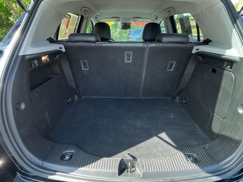 Used 2019 Chevrolet Trax LT w/ LT Convenience Package AWD/4WD image 21