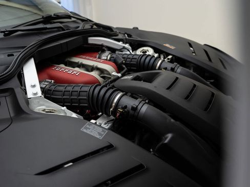 Certified 2025 Ferrari Purosangue image 35