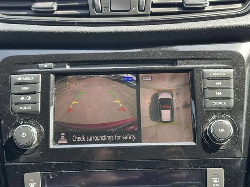 Used 2019 Nissan Rogue SV w/ Premium Package image 31