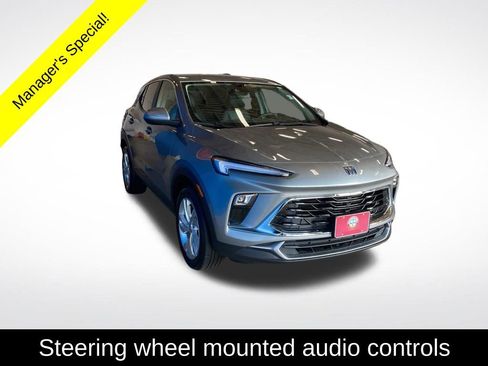Used 2025 Buick Encore GX Preferred AWD/4WD image 14