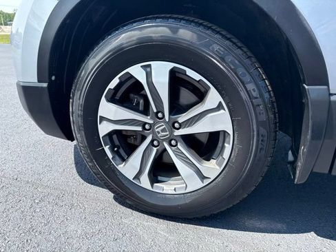 Used 2019 Honda CR-V LX image 9