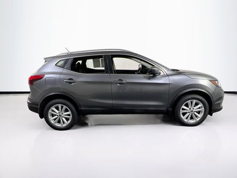 Used 2019 Nissan Rogue Sport SV w/ Technology Package AWD/4WD image 4