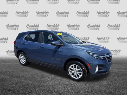 Used 2024 Chevrolet Equinox LT AWD/4WD image 2