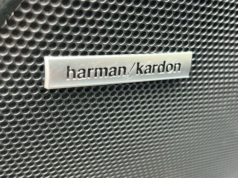 Used 2023 Subaru Crosstrek 2.5i Limited AWD/4WD image 15