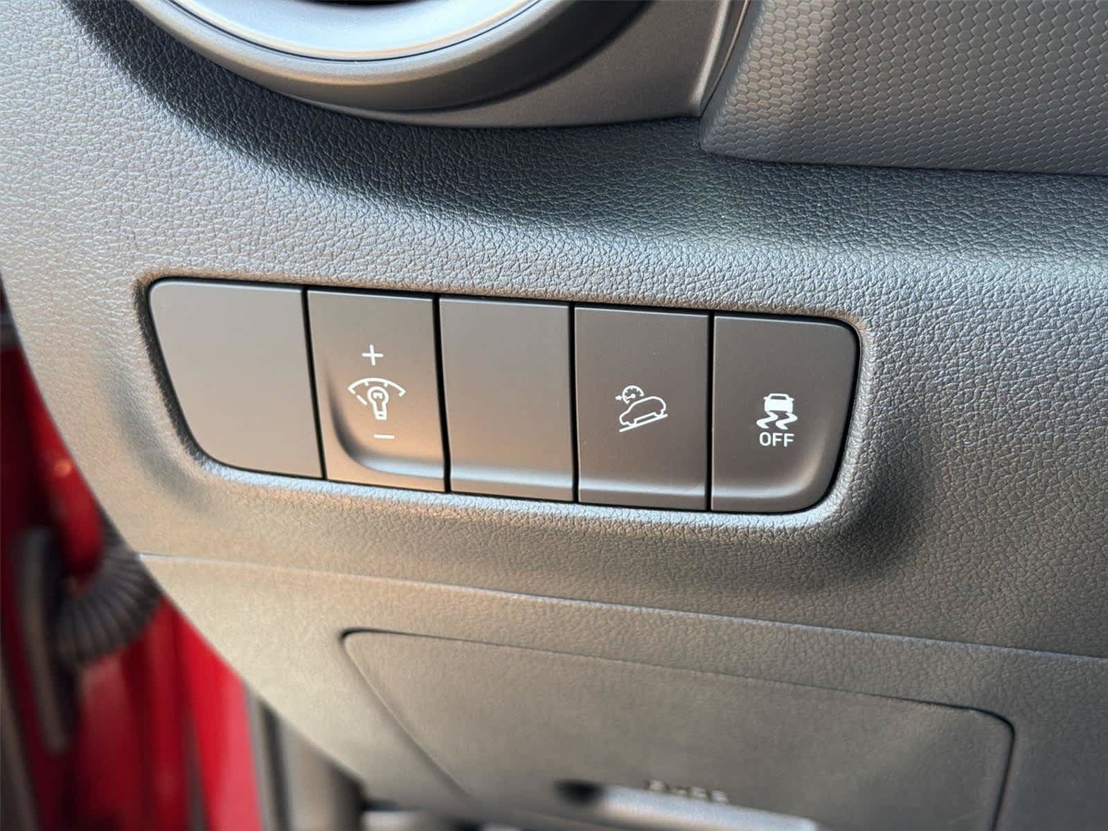 Used 2023 Hyundai Kona Limited AWD/4WD image 40