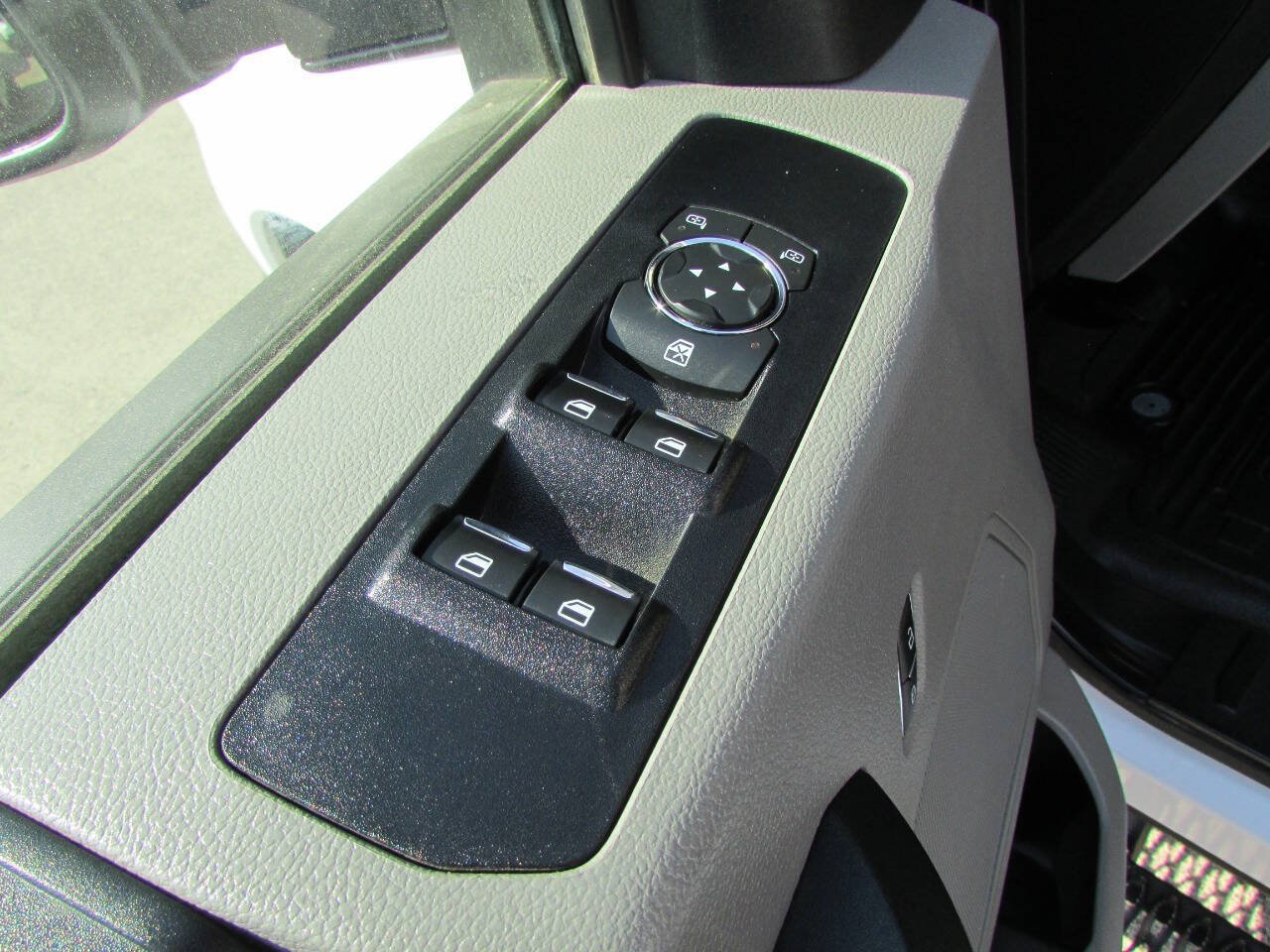 Used 2021 Ford F250 XL w/ Power Equipment Group RWD image 18