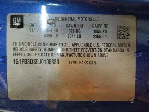 Used 2018 Chevrolet Camaro LT RWD image 33