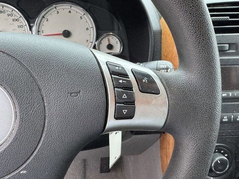 Used 2007 Saturn Vue Base 4dr SUV (3.5L V6 5A) w/ Comfort Pkg image 16