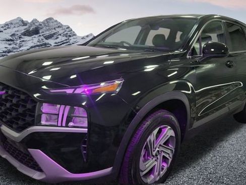 Used 2022 Hyundai Santa Fe SE image 1