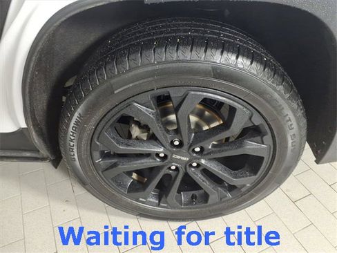 Used 2020 GMC Terrain SLE w/ Driver Convenience Package image 16