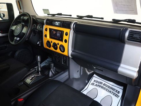 Used 2007 Toyota FJ Cruiser 4WD image 21